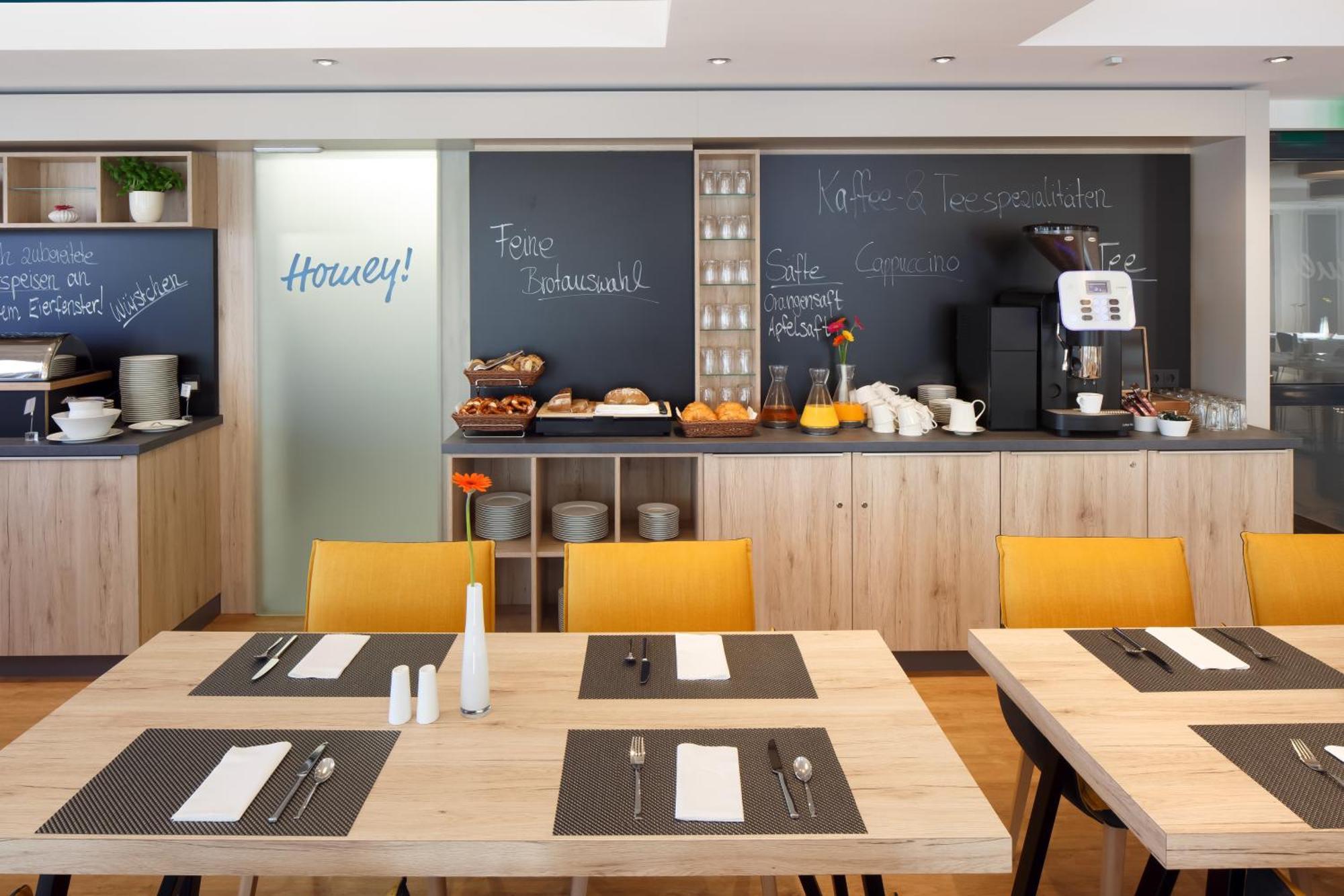 Homey! Hotel Regensburg Ngoại thất bức ảnh