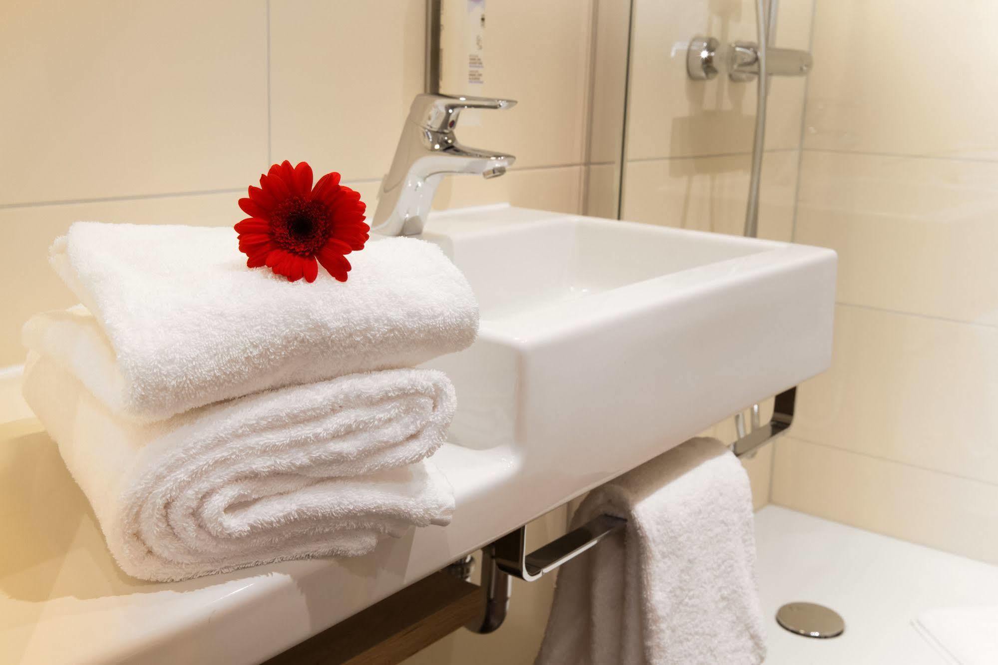 Homey! Hotel Regensburg Ngoại thất bức ảnh